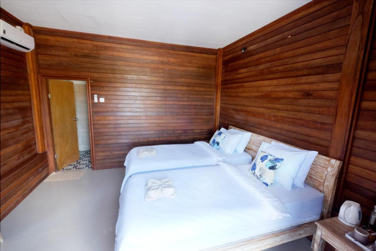 Adara Beach Huts Batununggul Esterno foto