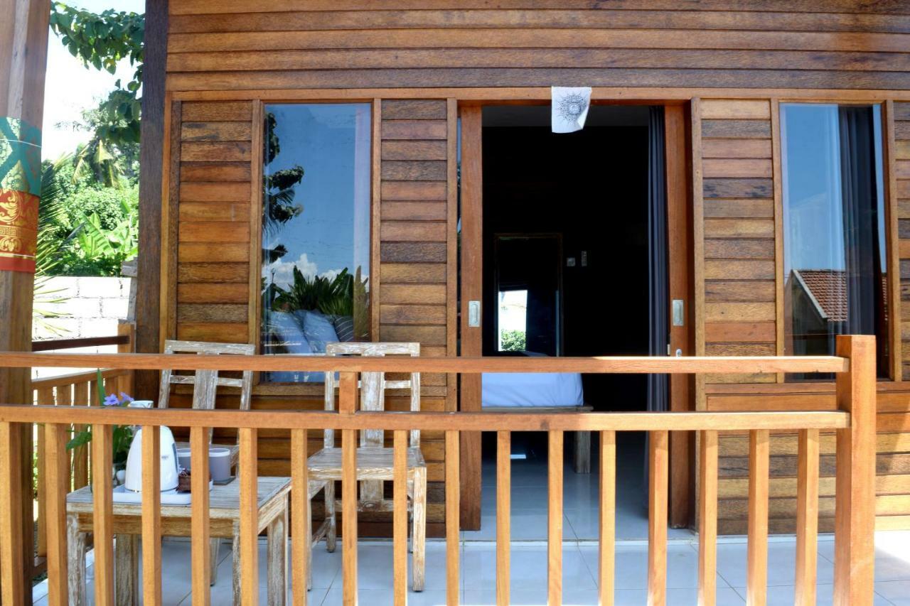 Adara Beach Huts Batununggul Esterno foto