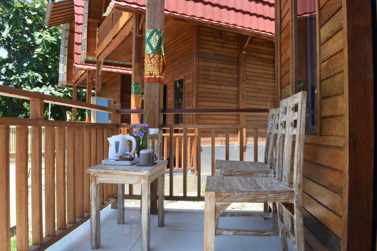 Adara Beach Huts Batununggul Esterno foto